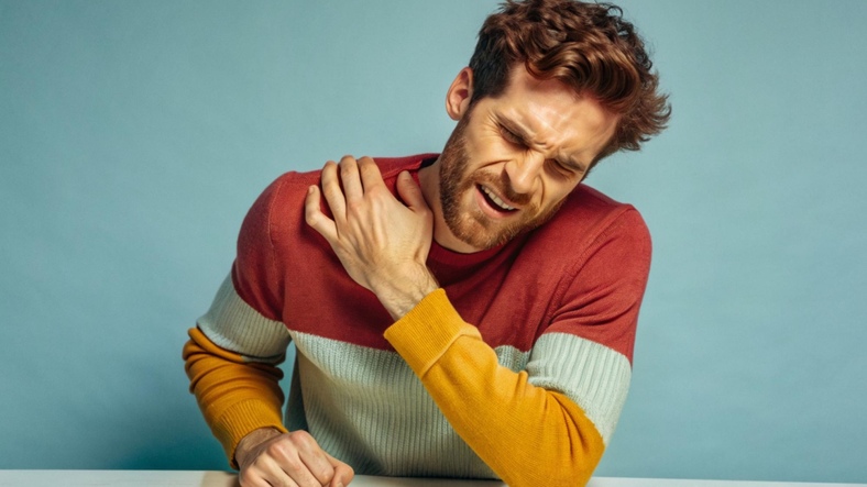 Хруст (щелчки) в плечевом суставе – причины, симптомы, диагностика, лечение в Израиле