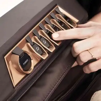 כיסא העיסוי TITAN מבית Casada