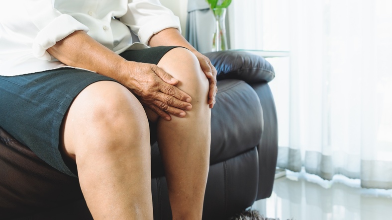 כונדרומטוזיס – סיבות, תסמינים, אבחון וטיפול בישראל