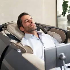 Массажное кресло SKYLINER 3